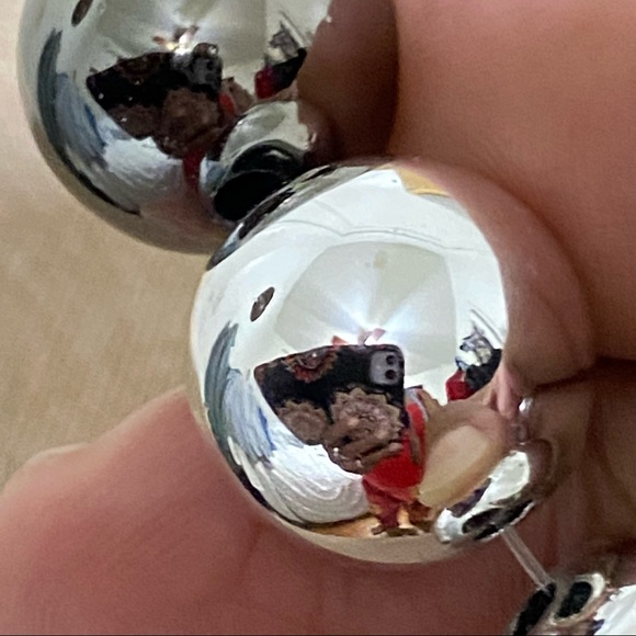 Paparazzi Silvertone Large Bead Necklace and Earring Set - Picture 3 of 6